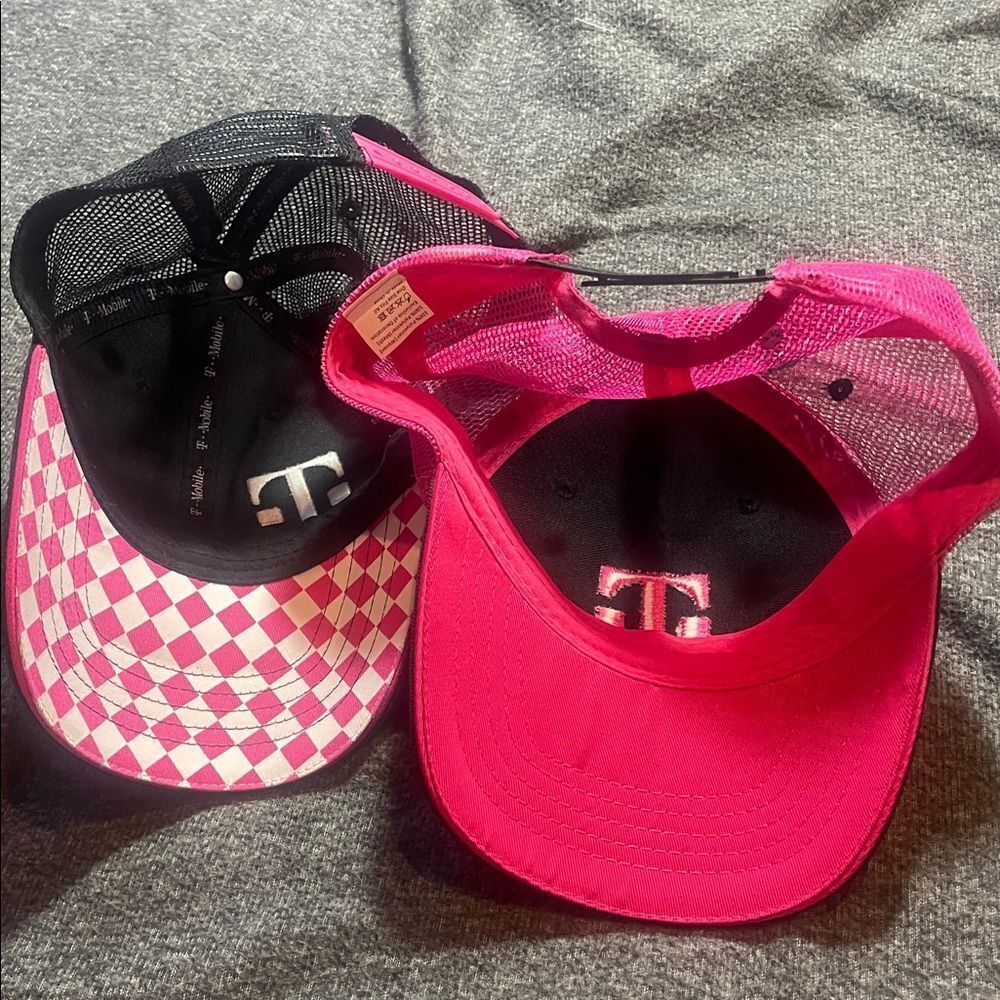 T-Mobile hat bundle - Picture 5 of 6